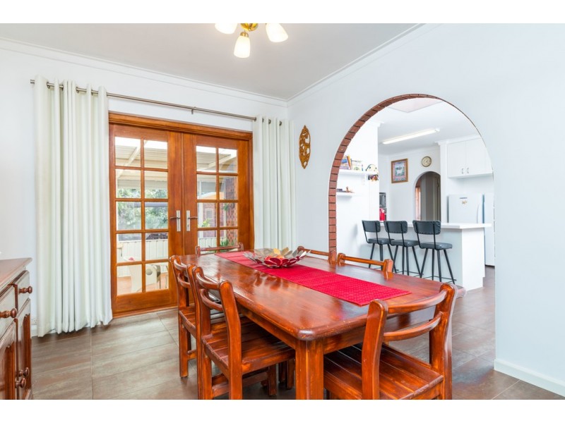 3 Chatham Road, Woodbridge WA 6056