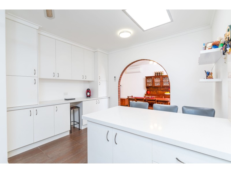 3 Chatham Road, Woodbridge WA 6056