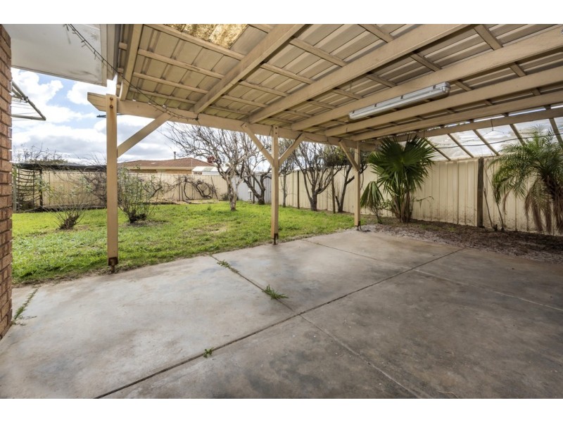 18 Amazon Drive, Beechboro WA 6063