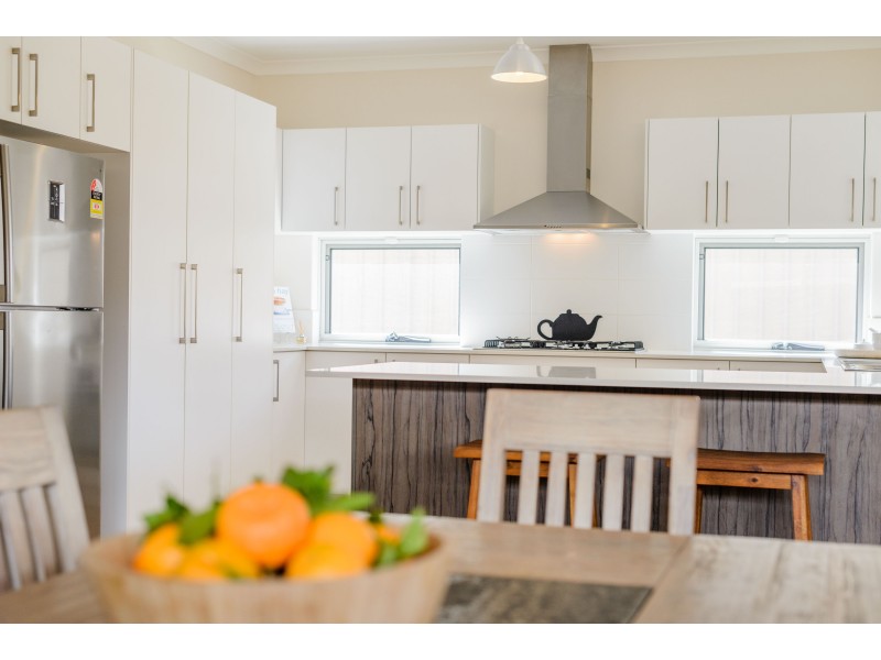 26 Pexton Drive, South Guildford WA 6055