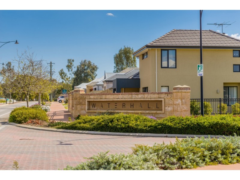 26 Pexton Drive, South Guildford WA 6055