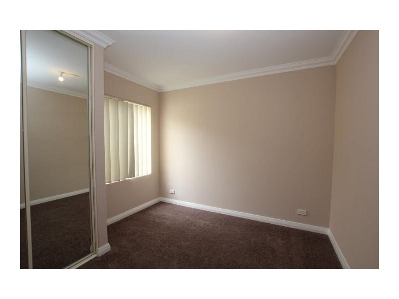 4/37 Hooley Road, Midland WA 6056