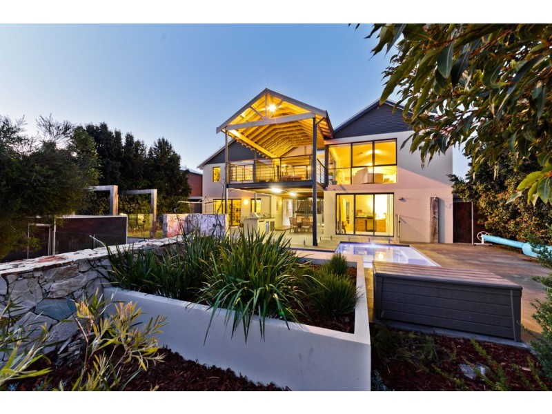 2/42 Wright Crescent, Bayswater WA 6053