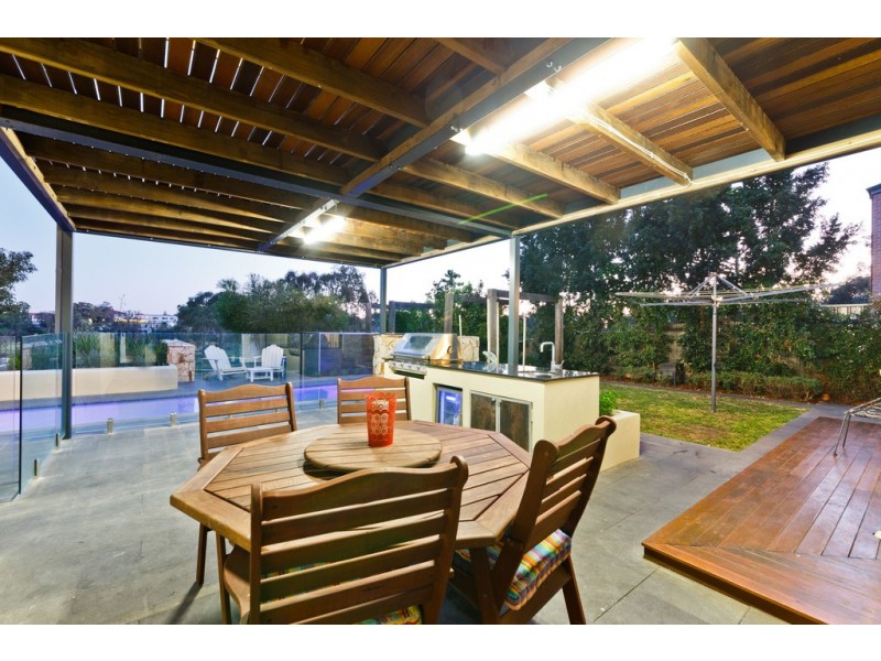 2/42 Wright Crescent, Bayswater WA 6053