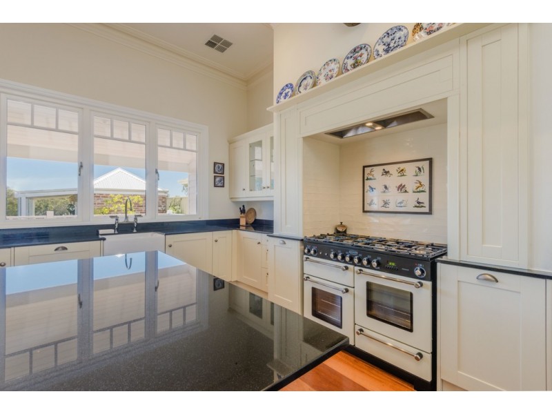 80 Terrace Road, Guildford WA 6055