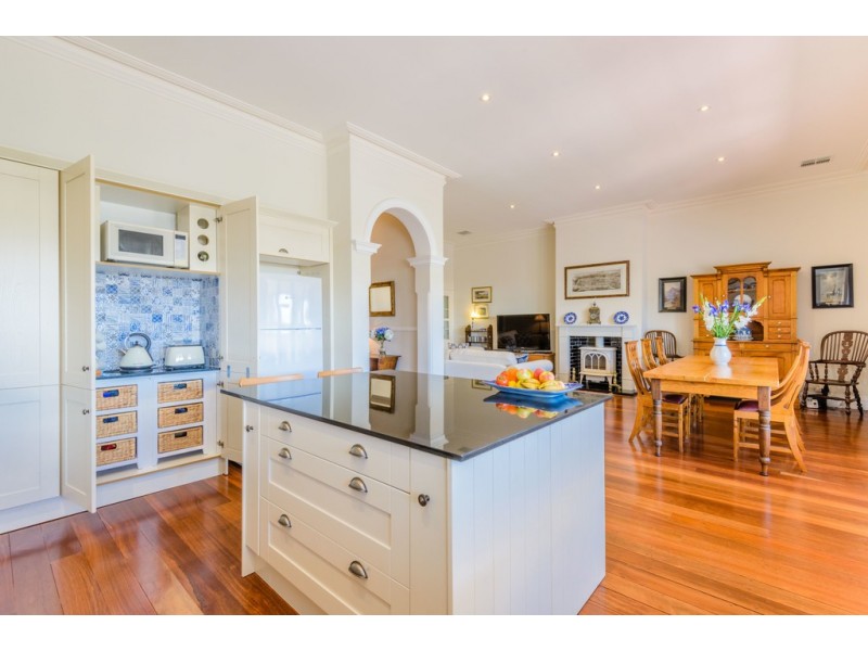 80 Terrace Road, Guildford WA 6055