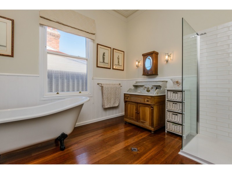 80 Terrace Road, Guildford WA 6055