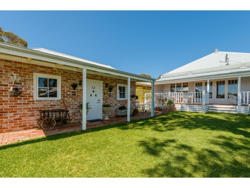 80 Terrace Road, Guildford WA 6055