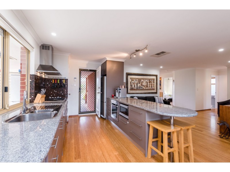 12 Karreen Way, South Guildford WA 6055