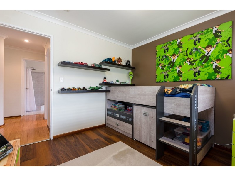 12 Karreen Way, South Guildford WA 6055