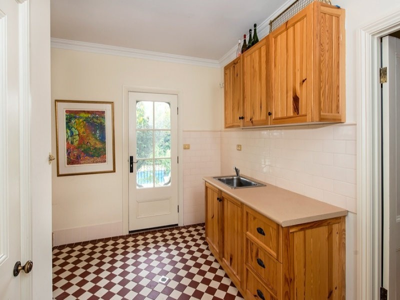 11 Turton Street, Guildford WA 6055