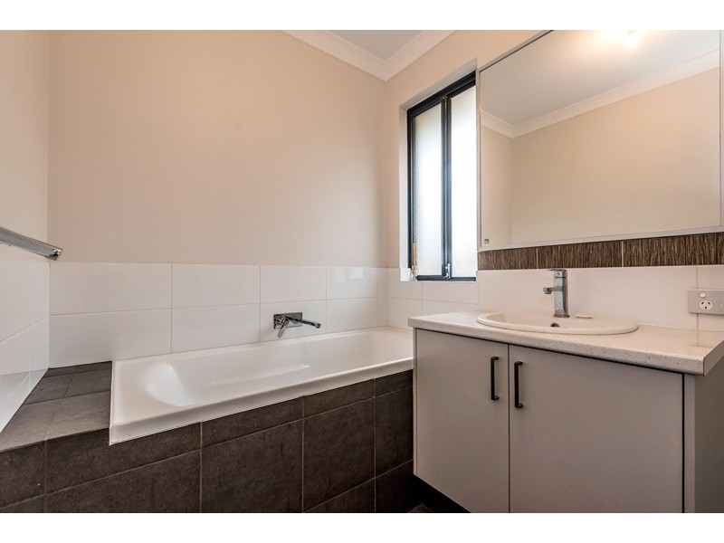 1/6 Newton Street, Bayswater WA 6053