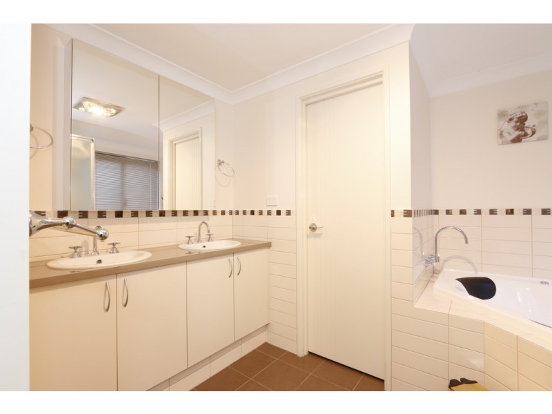 48 Wyatt Road, Bayswater WA 6053