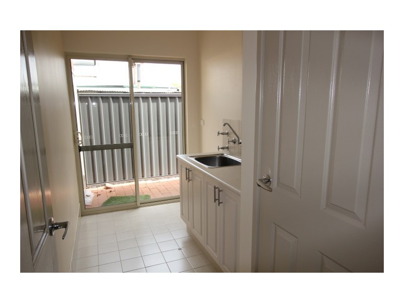 2A Montreal Road, Woodbridge WA 6056