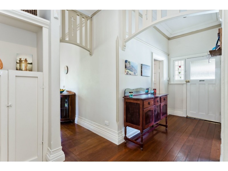 30 Johnson Street, Guildford WA 6055