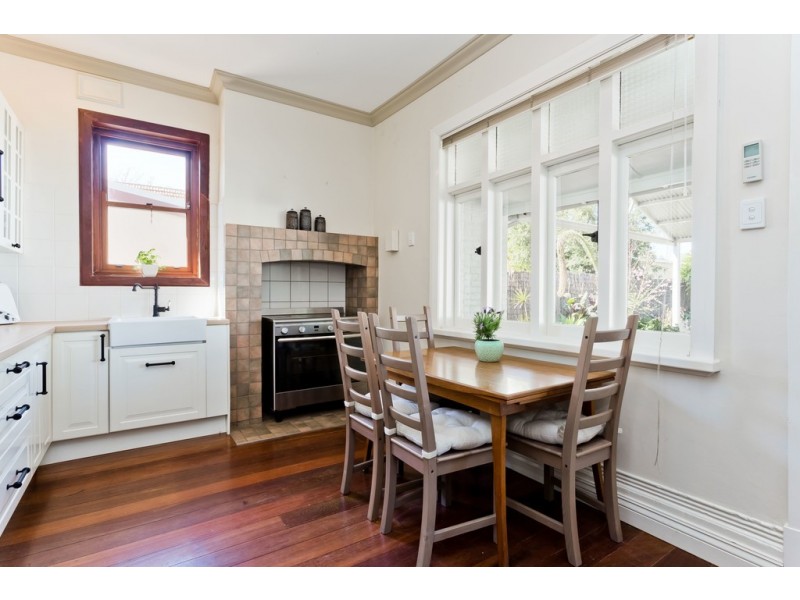 30 Johnson Street, Guildford WA 6055