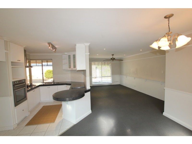 3/3 Knight Avenue, Yokine WA 6060