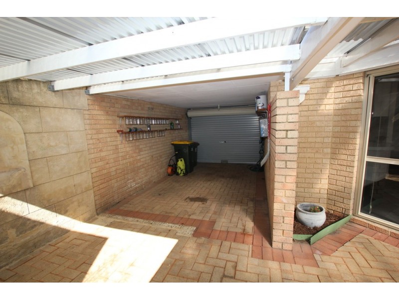 3/3 Knight Avenue, Yokine WA 6060