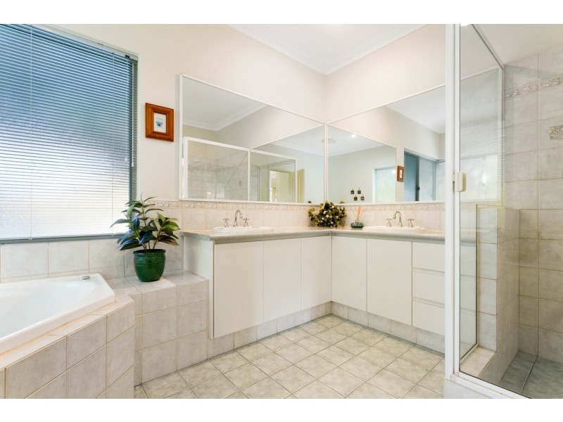 63 Taittinger Grove, The Vines WA 6069