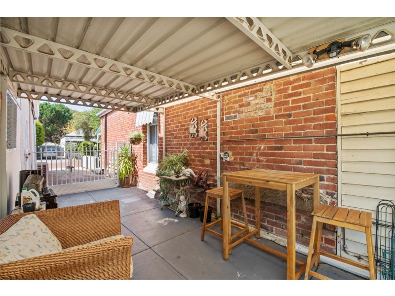 11 Hubert Street, Guildford WA 6055