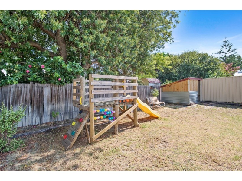 11 Hubert Street, Guildford WA 6055