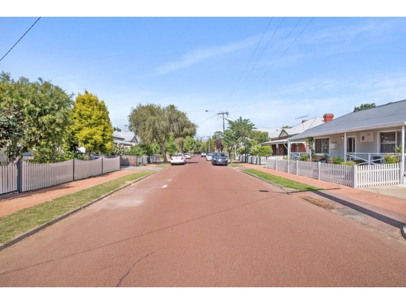 11 Hubert Street, Guildford WA 6055