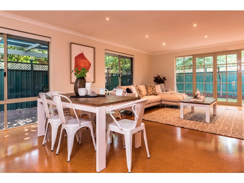 17 Janeville Place, South Guildford WA 6055