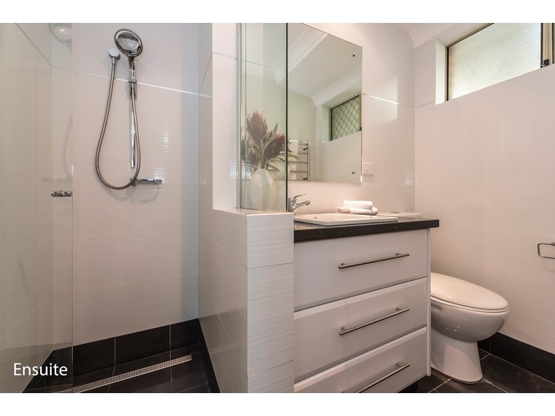 17 Janeville Place, South Guildford WA 6055