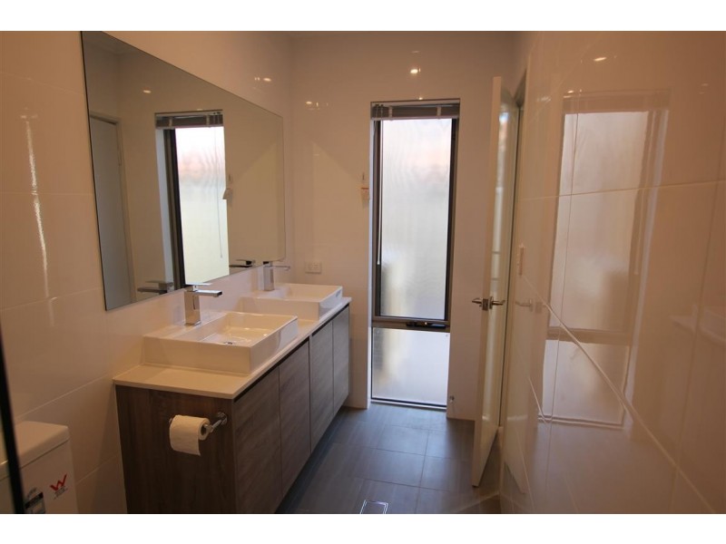 30B Sproxton Way, Embleton WA 6062