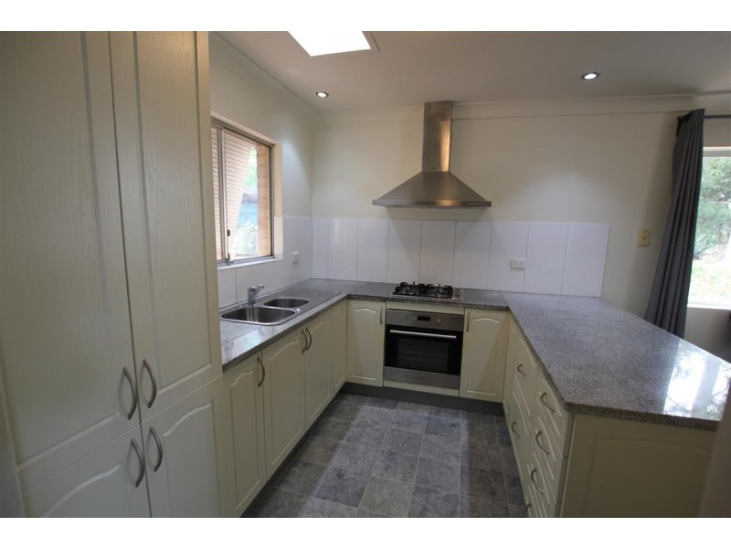 15 Sutherland Close North, Guildford WA 6055