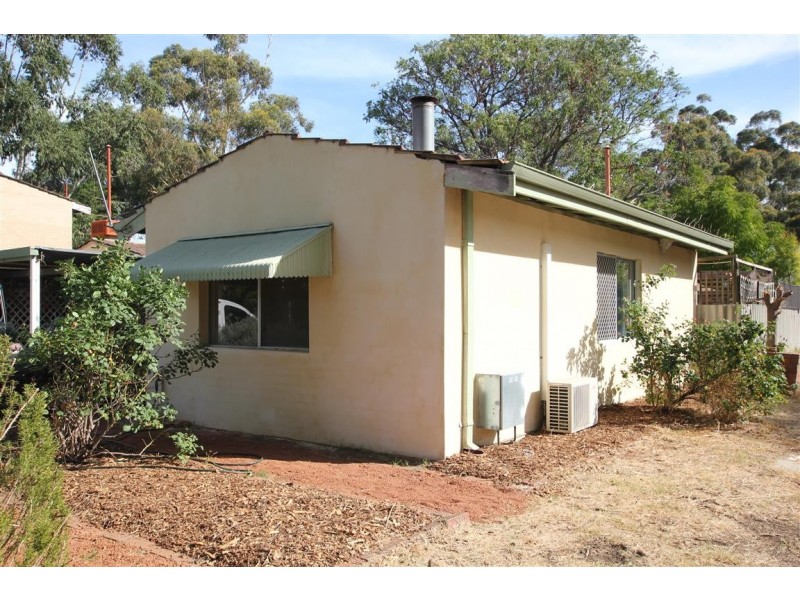 15 Sutherland Close North, Guildford WA 6055