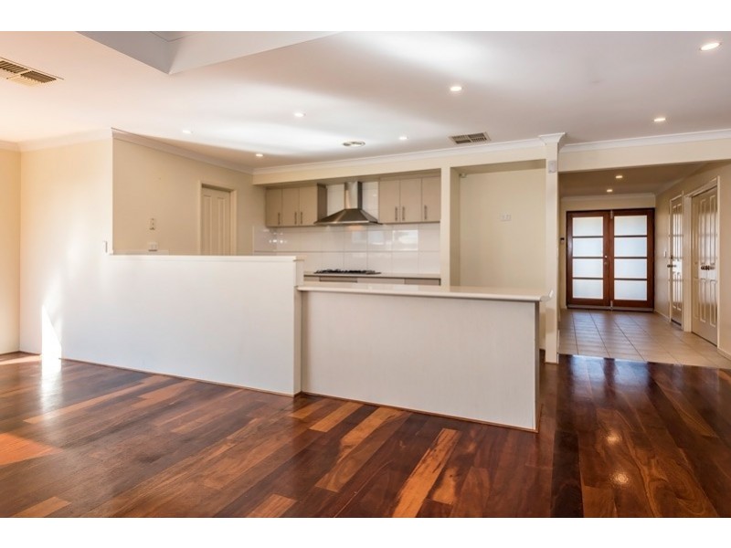 15 Ingham Street, Aveley WA 6069