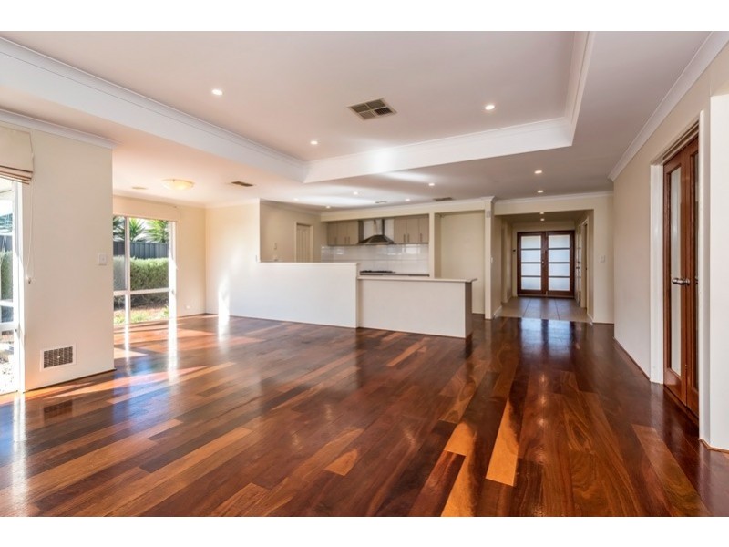 15 Ingham Street, Aveley WA 6069