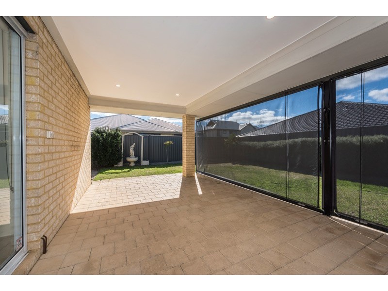 15 Ingham Street, Aveley WA 6069