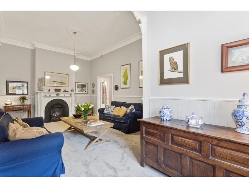 2 Sweeting Street, Guildford WA 6055