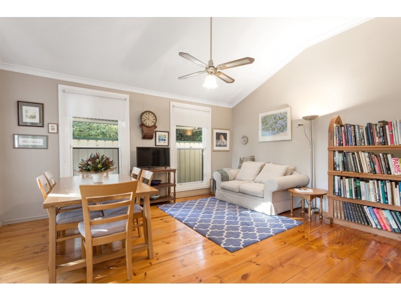 2 Sweeting Street, Guildford WA 6055