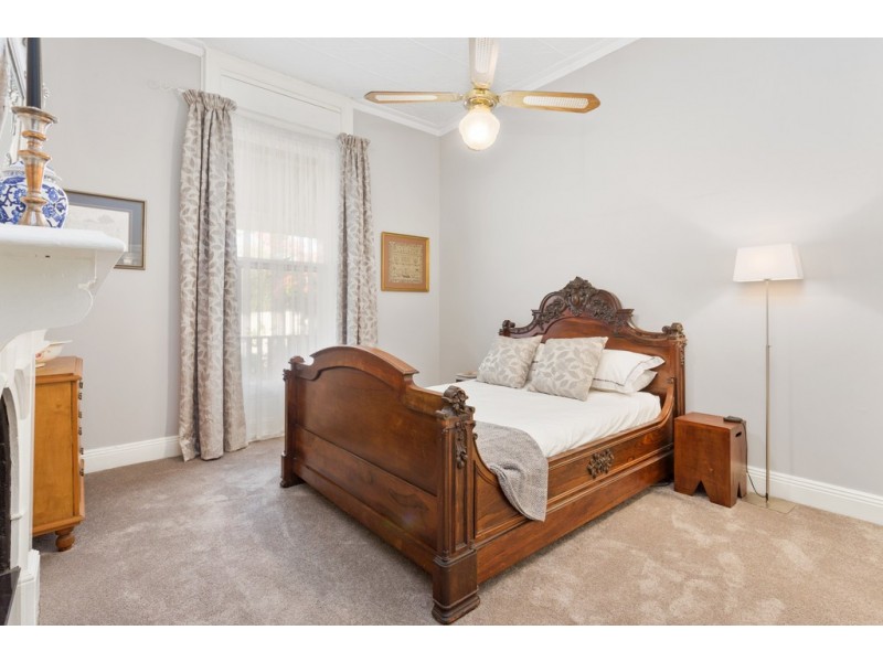 2 Sweeting Street, Guildford WA 6055