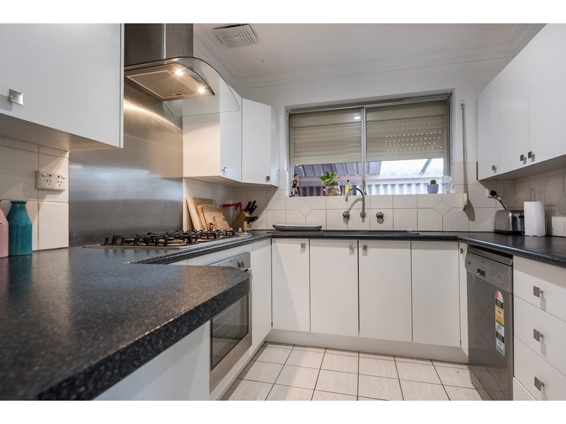 33 Babington Crescent, Bayswater WA 6053