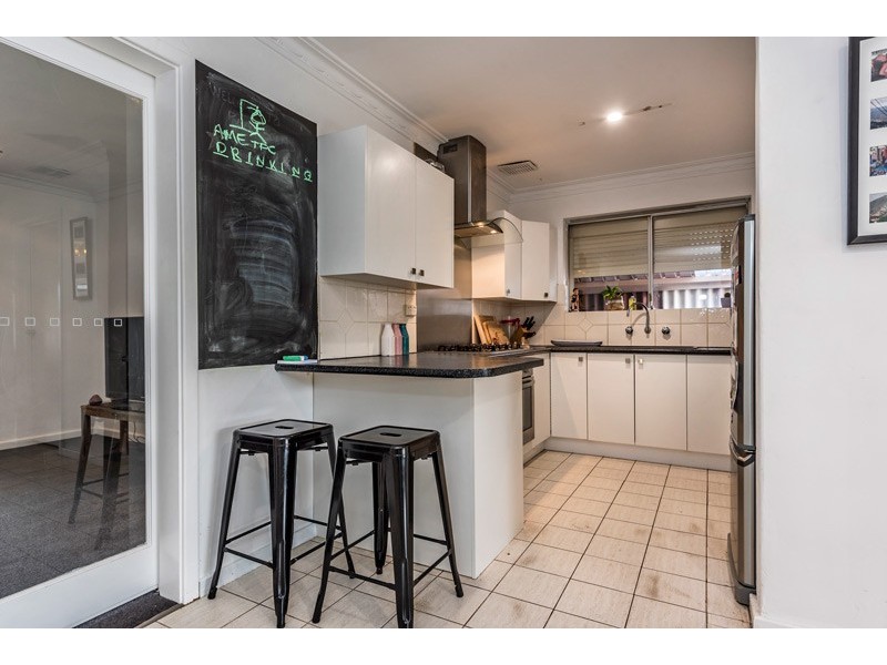 33 Babington Crescent, Bayswater WA 6053