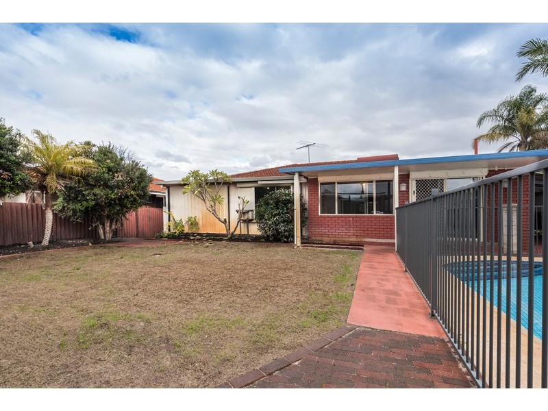33 Babington Crescent, Bayswater WA 6053