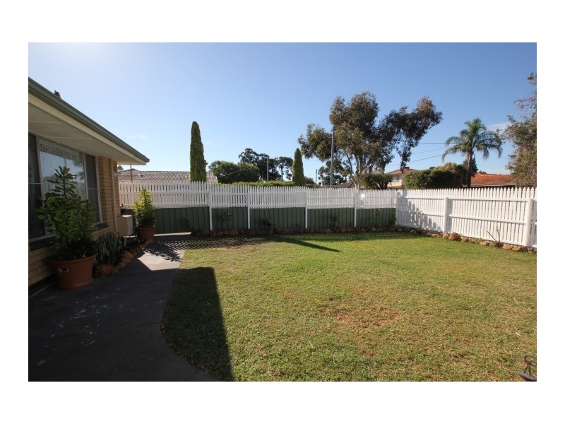 28 Mann Way, Bassendean WA 6054