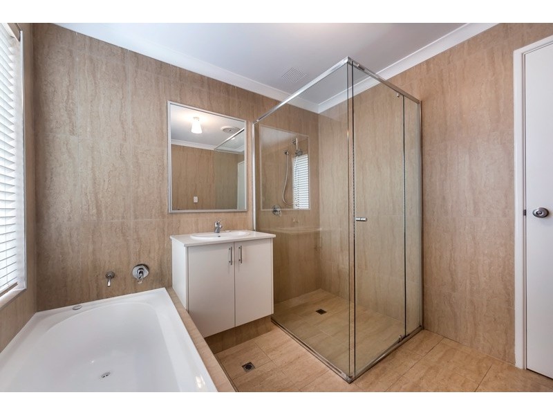 33A Clavering Road, Bayswater WA 6053
