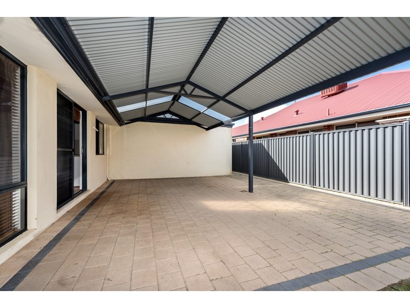 14 Devereux Crescent, Aveley WA 6069