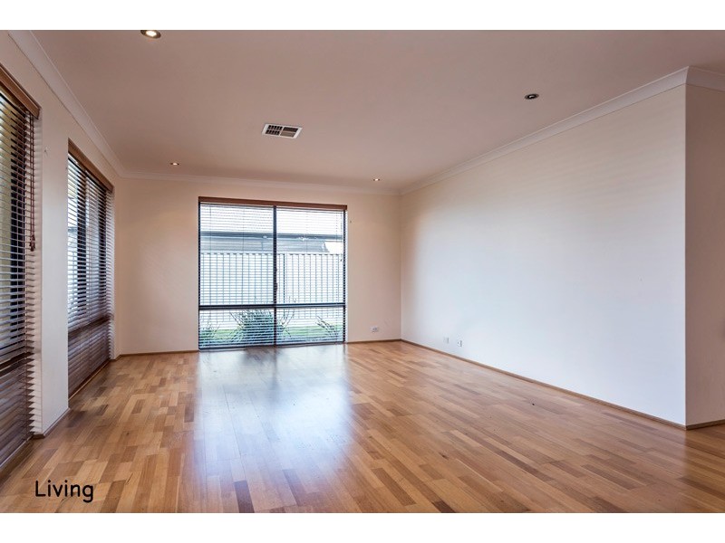 14 Devereux Crescent, Aveley WA 6069