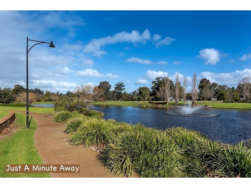 14 Devereux Crescent, Aveley WA 6069