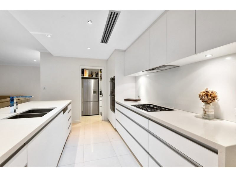 5 Pexton Drive, South Guildford WA 6055