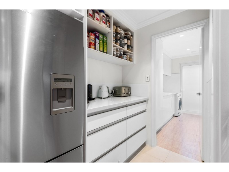 5 Pexton Drive, South Guildford WA 6055