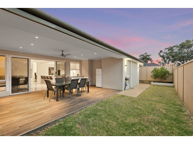 5 Pexton Drive, South Guildford WA 6055