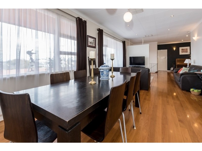 190 Railway Parade, Bayswater WA 6053