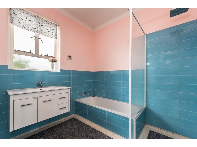 190 Railway Parade, Bayswater WA 6053